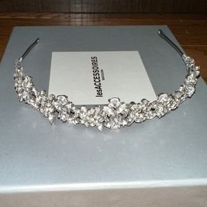 Pronovias Bridal headpiece- perfect condition
